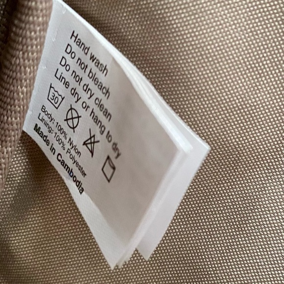 Baggallini Crossbody Bag - Picture 12 of 13